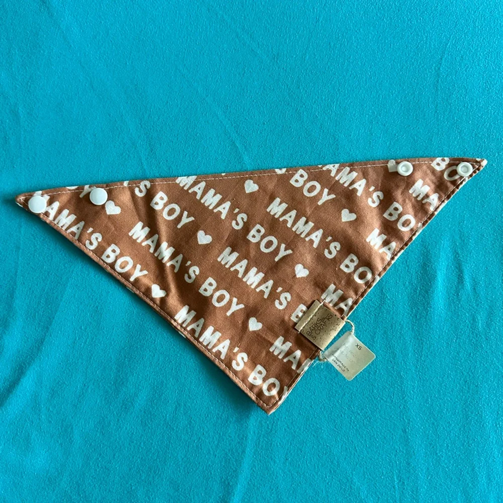 NWT Dog Bandana Brown/ white Male Dog 'Mama's Boy' Small Dogs Bandana Size XS